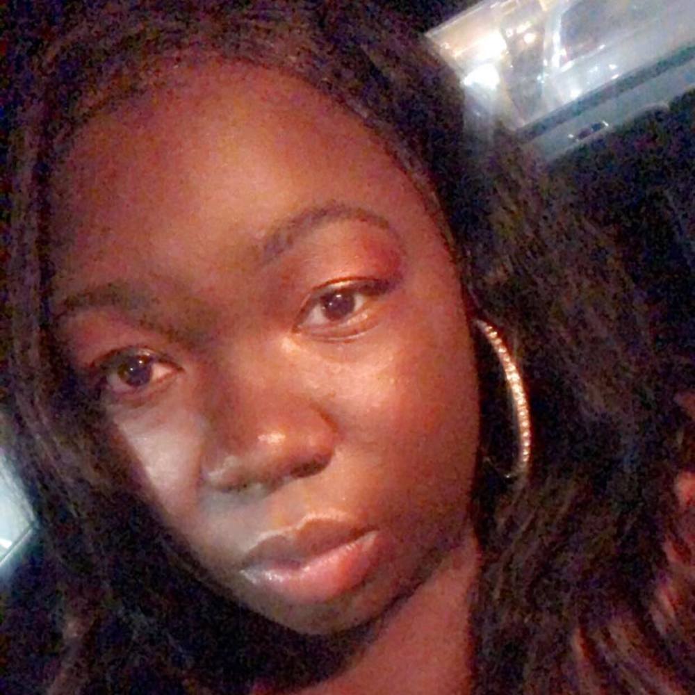 Meet your Posher, Cee